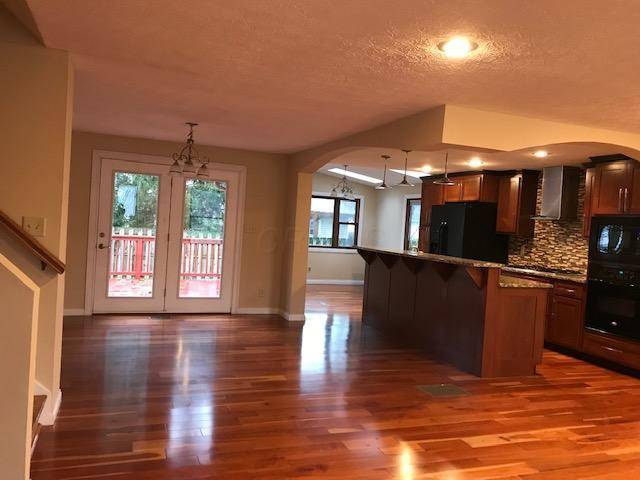 Columbus, OH 43235,5690 Moorgate Drive