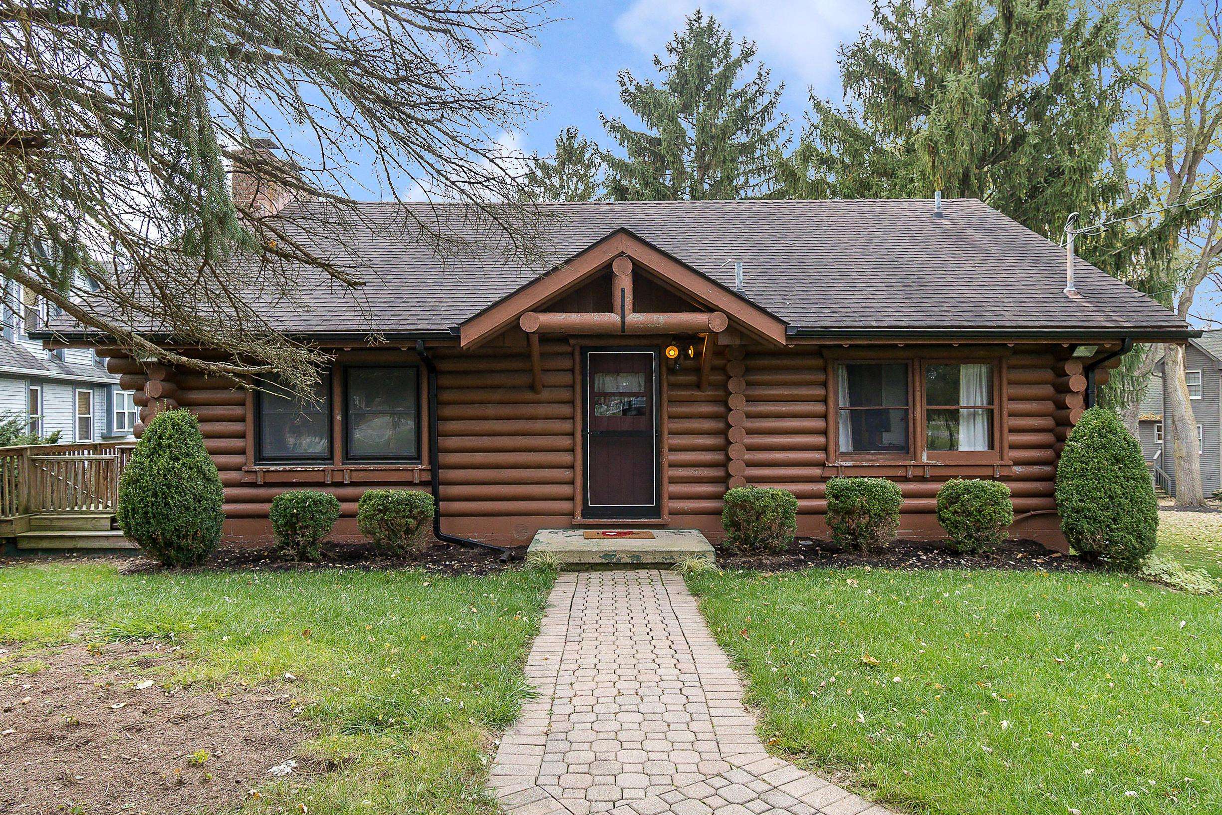 2559 W Choctaw Drive, London, OH 43140