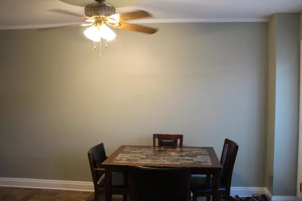 Columbus, OH 43228,591 Dlyn Street