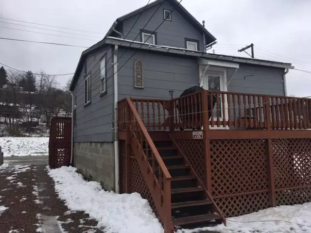 122 S Valley Street, Corning, OH 43730