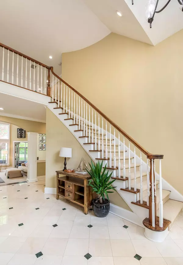 Hilliard, OH 43026,6017 Heritage Lakes Drive