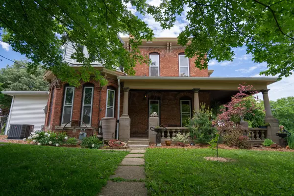 Thornville, OH 43076,25 W Columbus Street