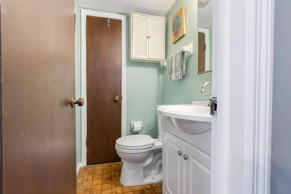 Columbus, OH 43228,653 Dlyn Street