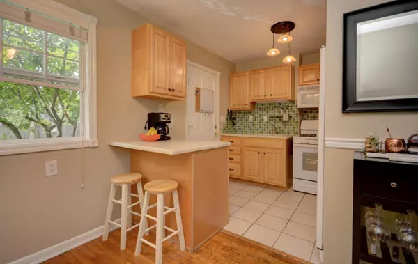 Columbus, OH 43202,215 Delhi Avenue #E