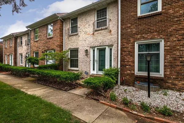 Columbus, OH 43228,534 Clairbrook Avenue #JD-7