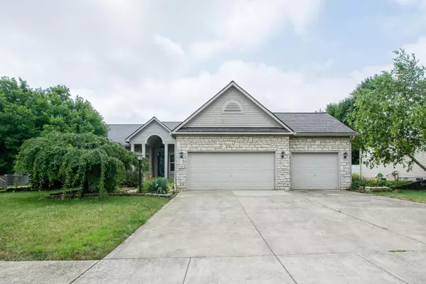 1961 Mayflower Circle, Grove City, OH 43123