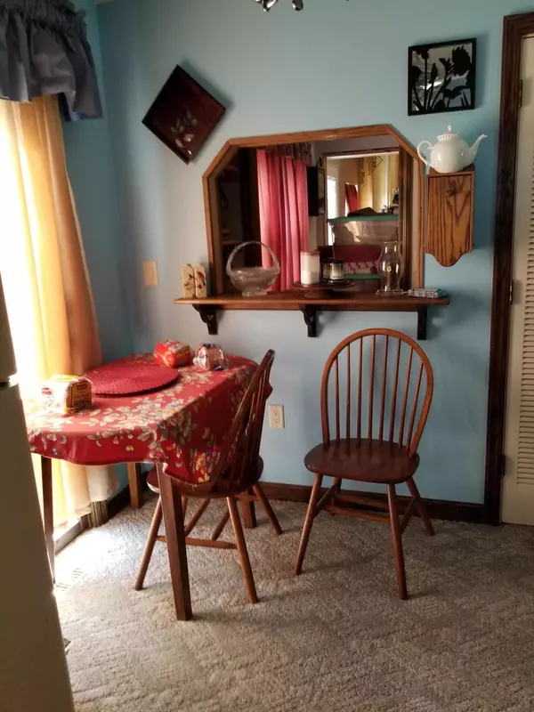 Adelphi, OH 43101,19464 Patterson Street