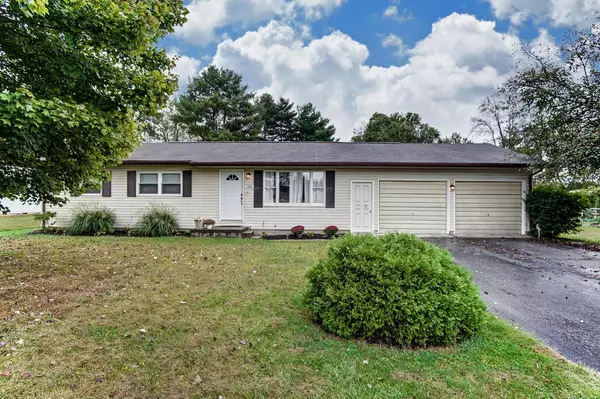 1316 Sherwood Downs, Newark, OH 43055