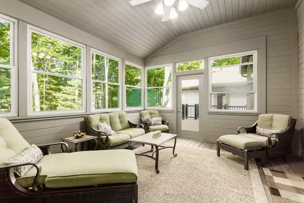 Powell, OH 43065,5196 Sheffield Avenue