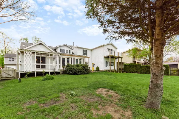 Thornville, OH 43076,624 Lexington Avenue