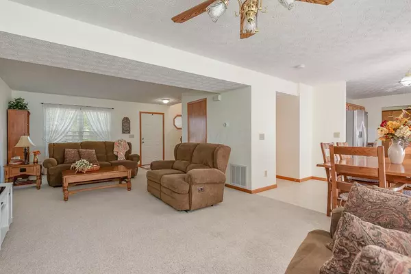 Ashville, OH 43103,580 Princeton Street