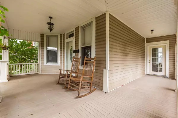 London, OH 43140,172 E 1st Street