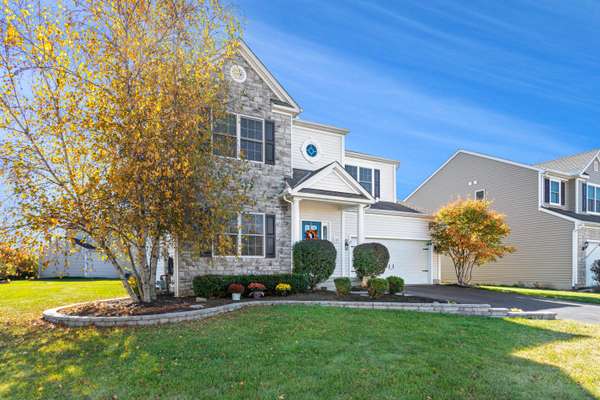103 Glen Crossing Drive, Etna, OH 43062