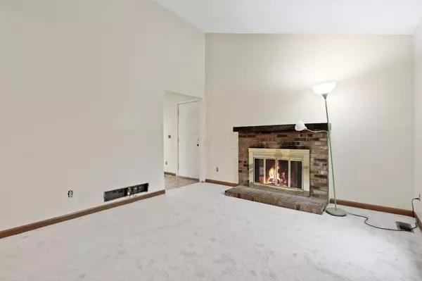 Columbus, OH 43230,5308 Trillium Court