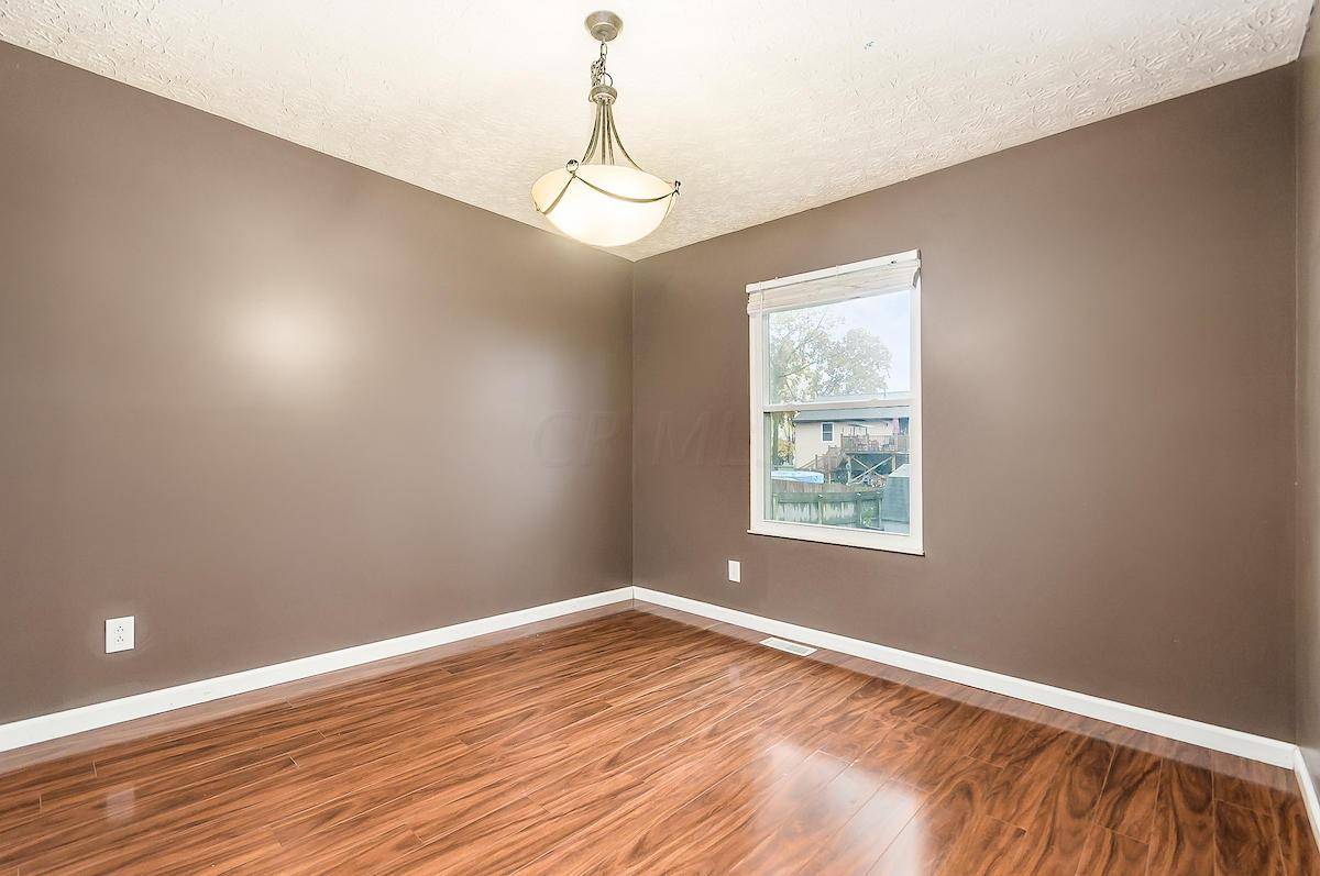 Galloway, OH 43119,6033 Almina Drive