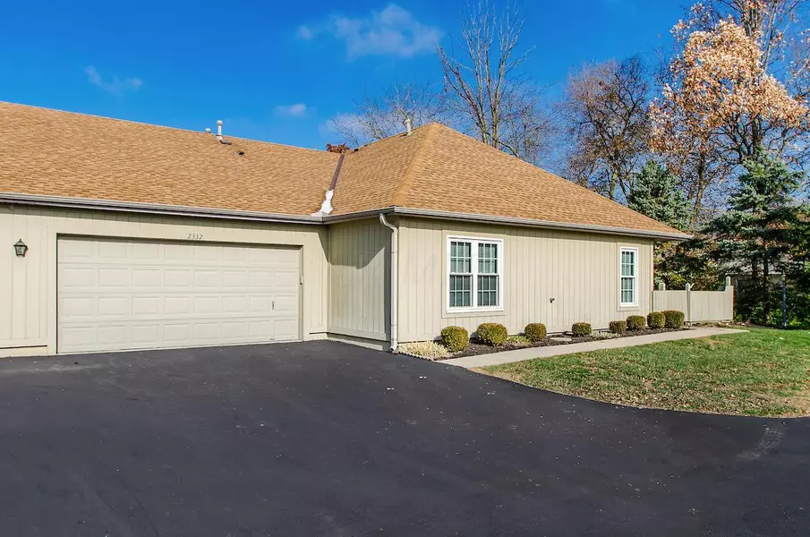 2332 Willowside Lane, Grove City, OH 43123