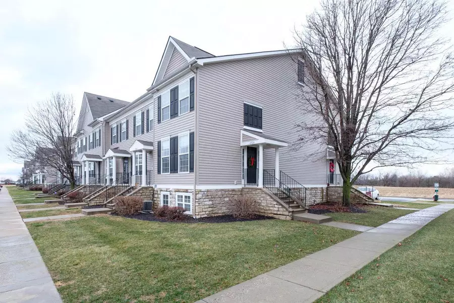 6528 Crab Apple Drive #1-6528, Canal Winchester, OH 43110