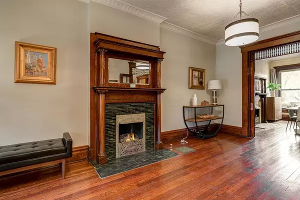 Columbus, OH 43201,976 Neil Avenue