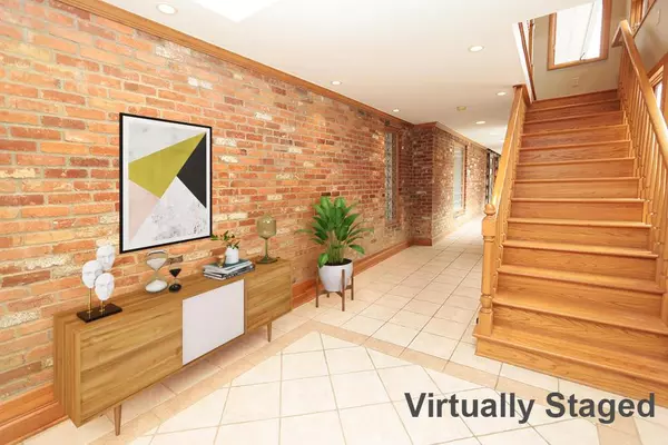 Columbus, OH 43235,8055 Olentangy River Road