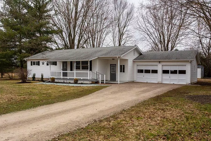 8401 Horseshoe Road, Ashley, OH 43003