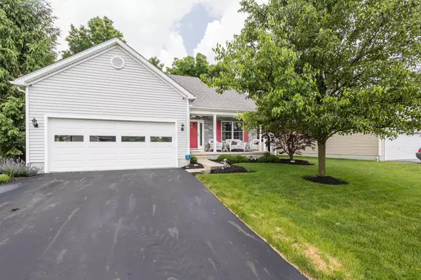 3874 Black Pine Drive, Grove City, OH 43123