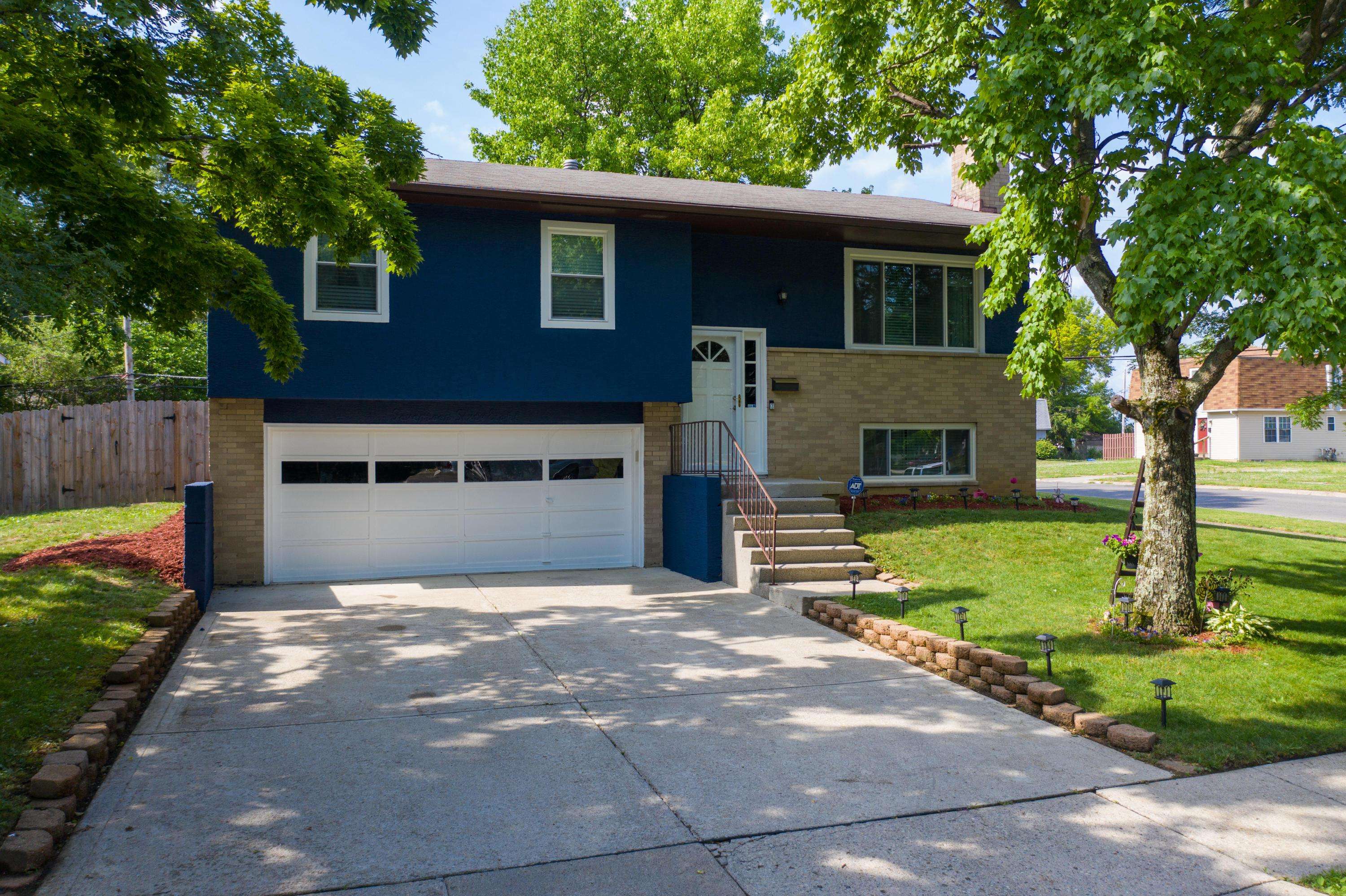 1768 Rocky Pine Loop, Columbus, OH 43229
