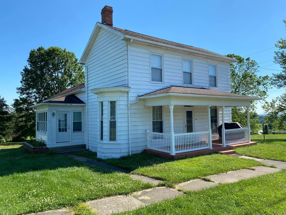 Mount Perry, OH 43760,7685 Old Town Road