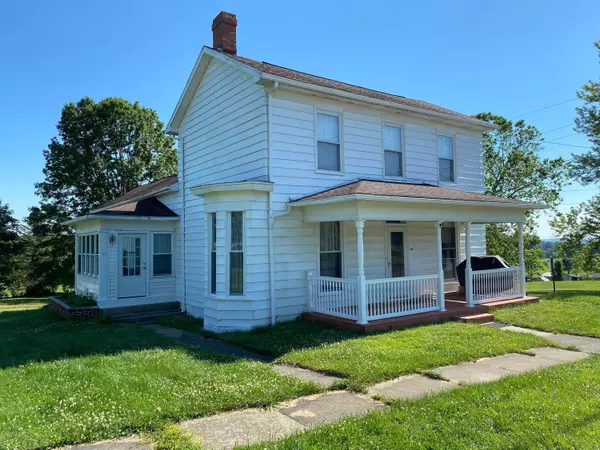 7685 Old Town Road, Mount Perry, OH 43760