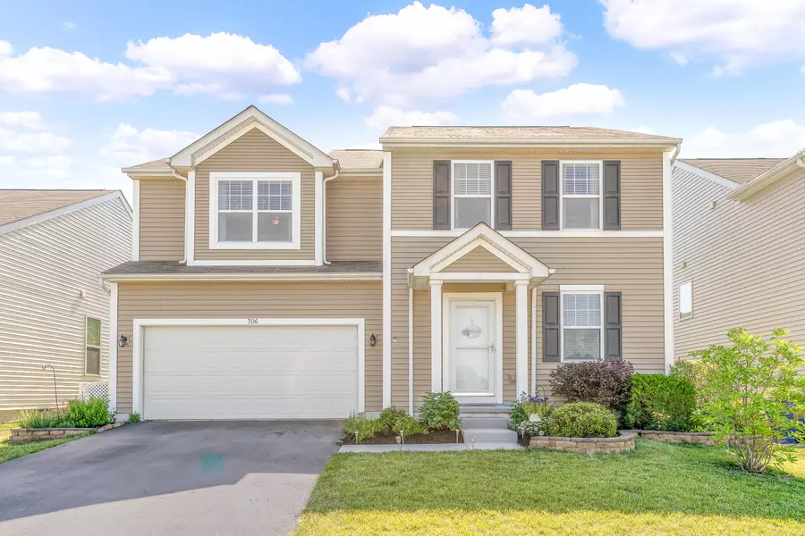 706 Redwood Valley Drive, Blacklick, OH 43004