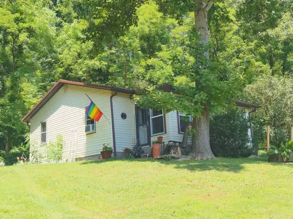 Mcarthur, OH 45651,68221 Dutch Lane