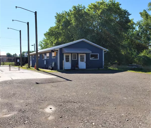 Bellefontaine, OH 43311,512 Plumvalley Street