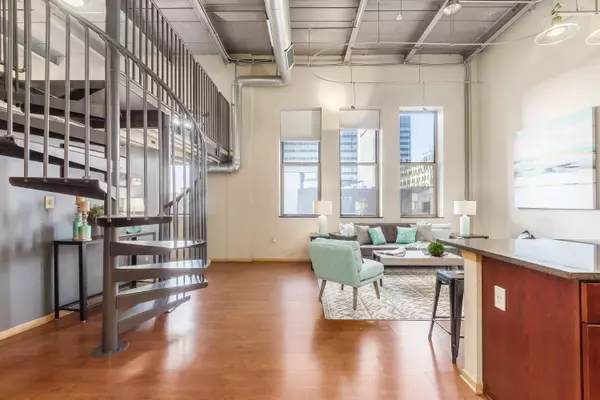 Columbus, OH 43215,110 N 3rd Street #705