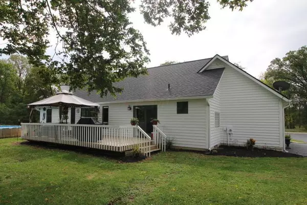 Centerburg, OH 43011,5570 Condit Road