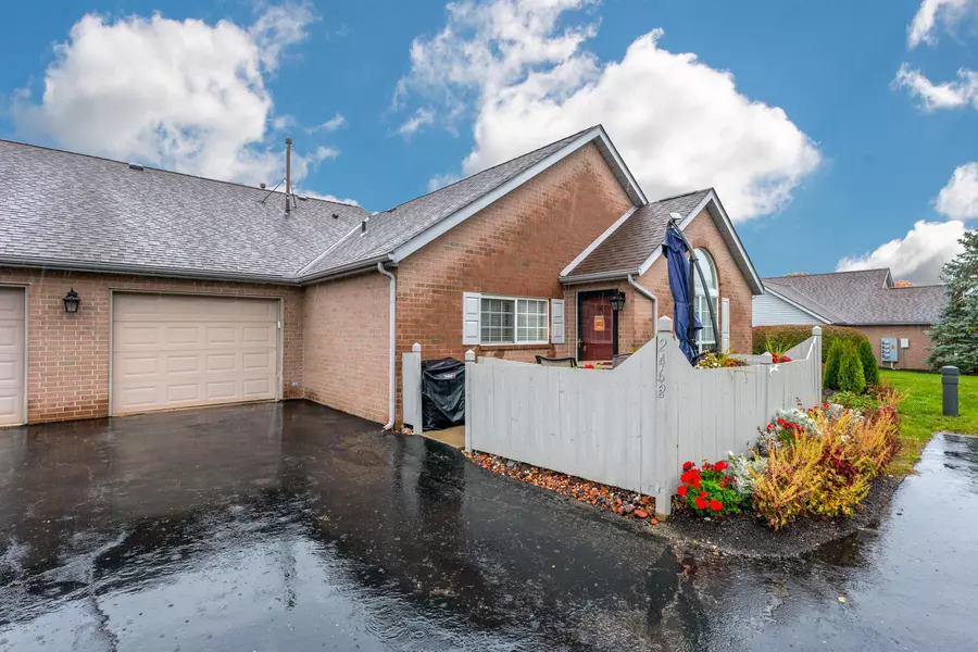 2462 Meadow Glade Drive, Hilliard, OH 43026