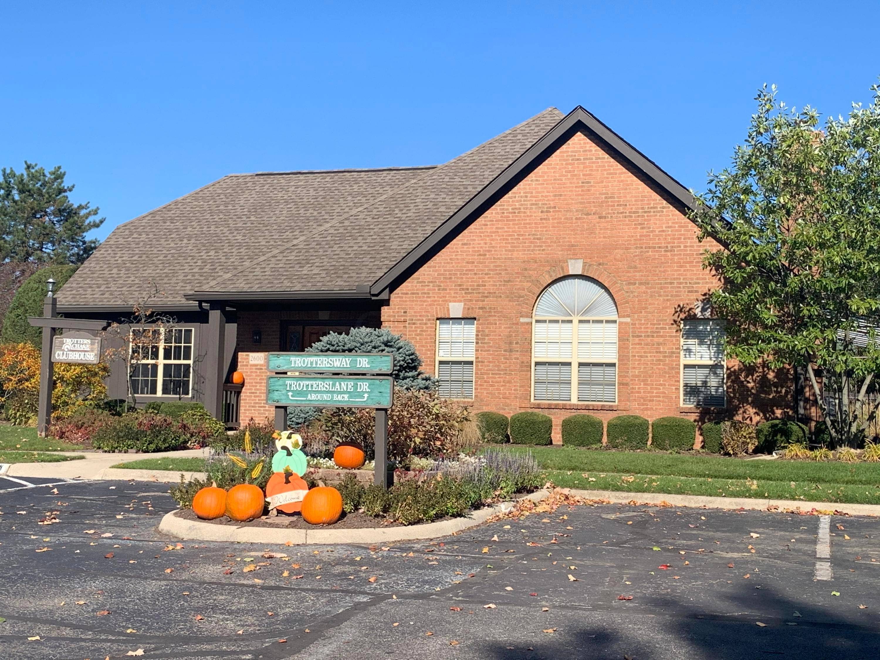 Columbus, OH 43235,2633 Trotterslane Drive #28