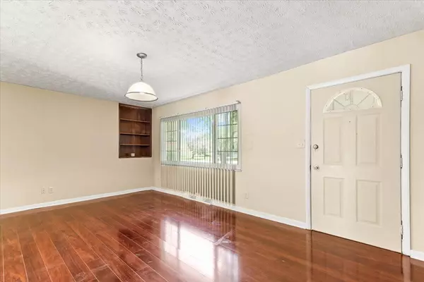 Columbus, OH 43219,3722 Florian Drive
