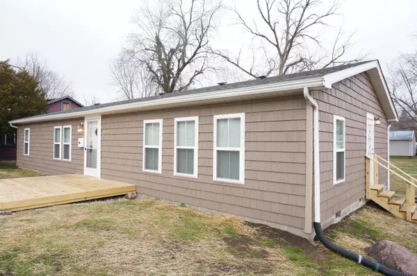 Buckeye Lake, OH 43008,82 Wood Street