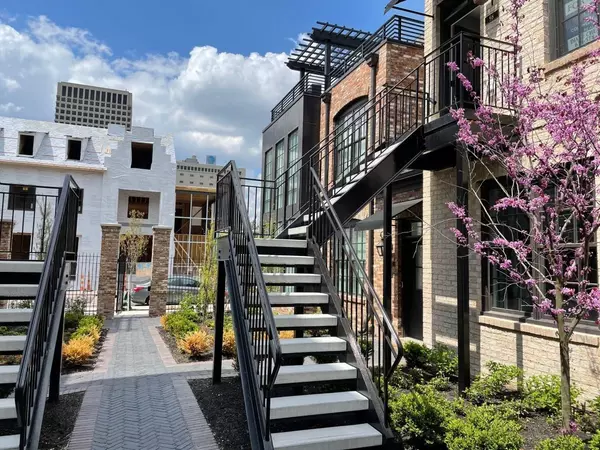 Columbus, OH 43215,98 Normandy Avenue #TH-78