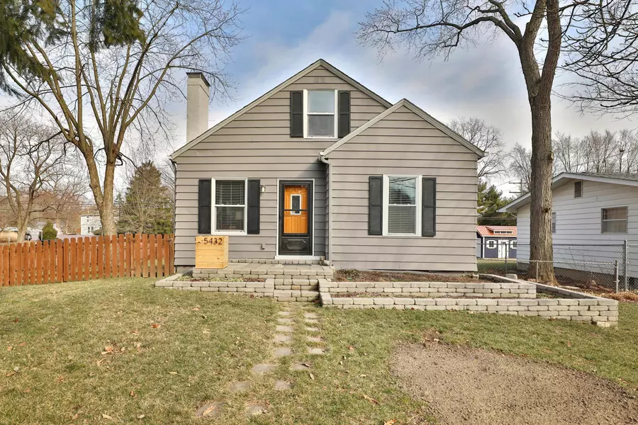 5432 Sharon Park Avenue, Columbus, OH 43214