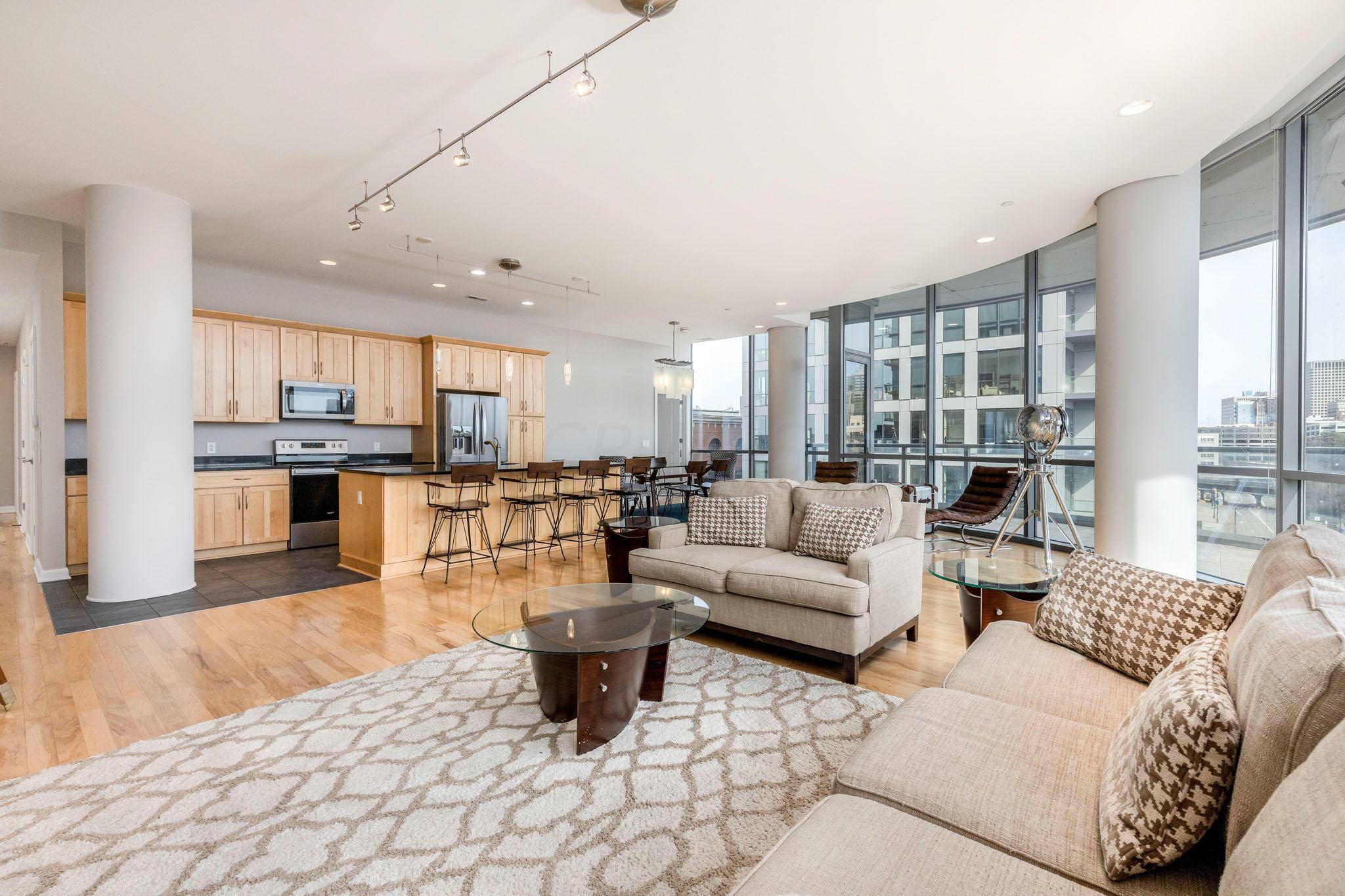 Columbus, OH 43215,300 W Spring Street