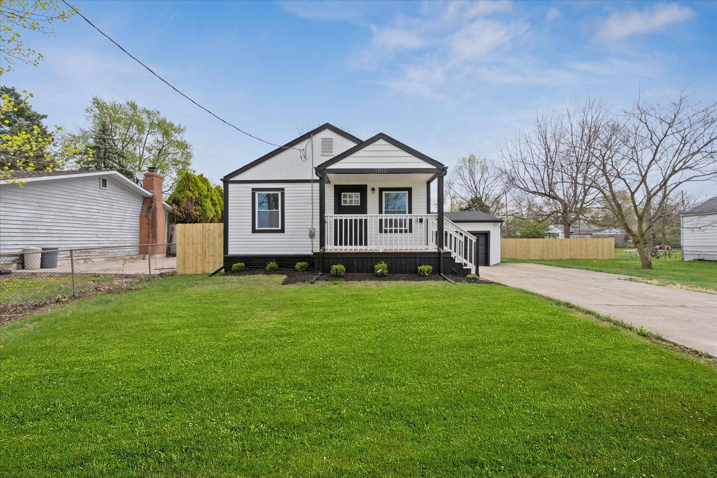Columbus, OH 43207,1810 Fairwood Avenue