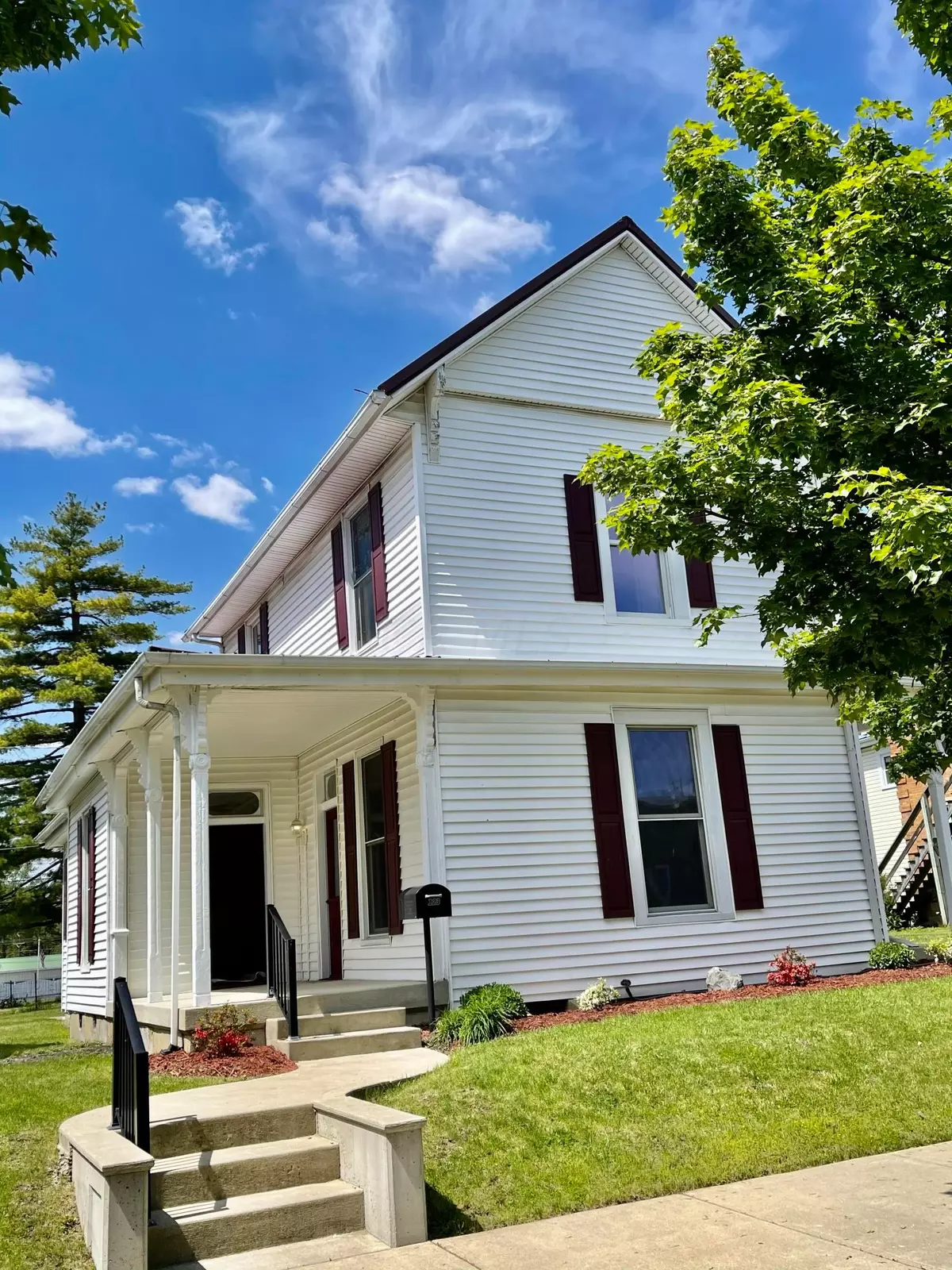 Washington Court House, OH 43160,123 N Hinde Street