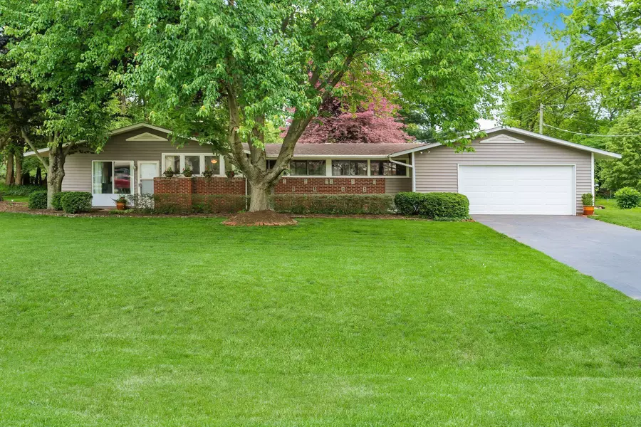 3200 Darbyshire Drive, Hilliard, OH 43026