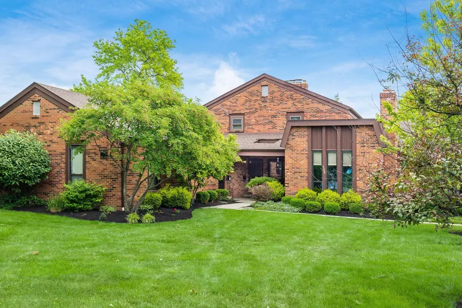 4250 Chaucer Lane, Upper Arlington, OH 43220