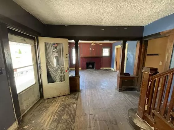 Mansfield, OH 44903,492 W 4th Street