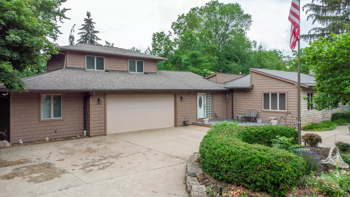 Powell, OH 43065,6040 Elizabeth Drive