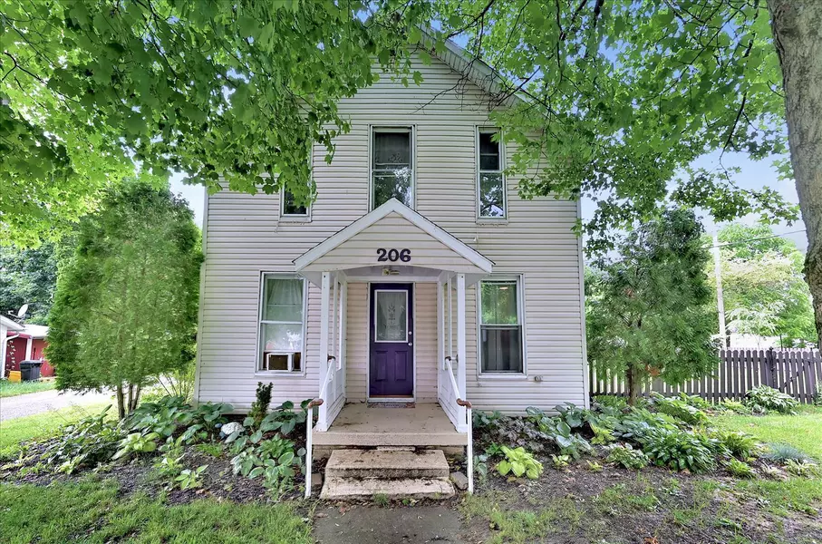 206 South Street, Ashley, OH 43003