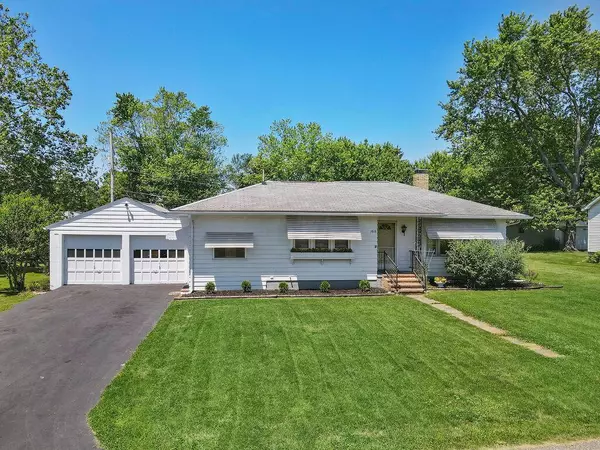 108 Buckeye Street, Hebron, OH 43025