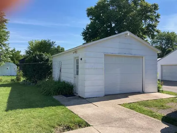 Mount Gilead, OH 43338,102 N Walnut Street