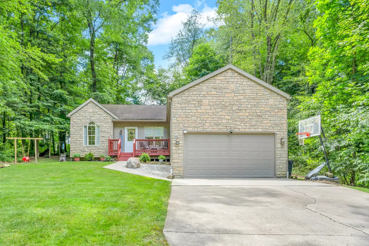 Howard, OH 43028,407 Valleyridge Drive